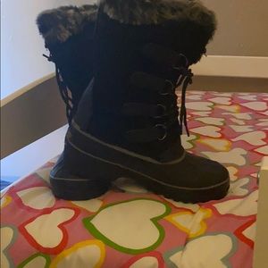 Waterproof khombu women boot